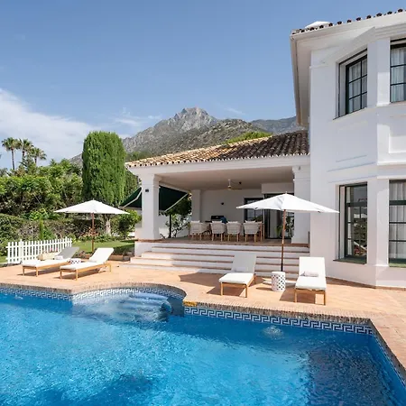 Villa Shakira, Sierra Blanca,