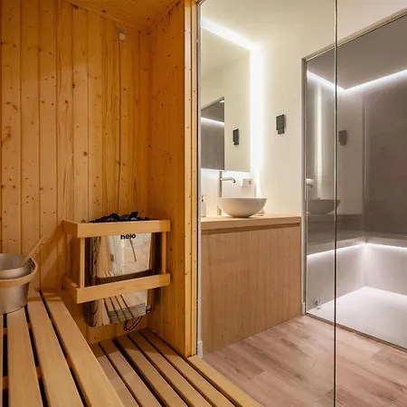 Shakira, Sierra Blanca, 빌라 *