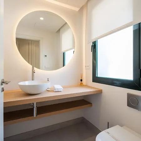 Shakira, Sierra Blanca, Villa *