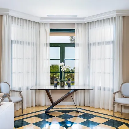 Shakira, Sierra Blanca, 빌라 마르베야