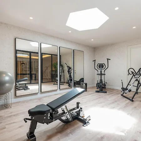 Villa Shakira, Sierra Blanca,