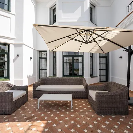 Villa Shakira, Sierra Blanca,