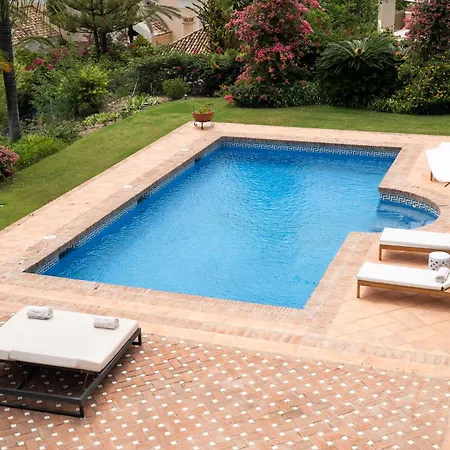 Villa Shakira, Sierra Blanca,