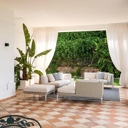 Shakira, Sierra Blanca, 마르베야