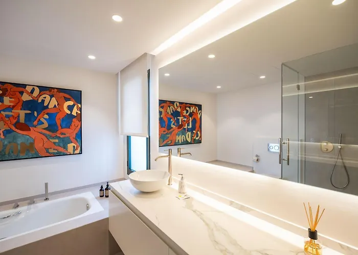 Shakira, Sierra Blanca, マルベーリャ