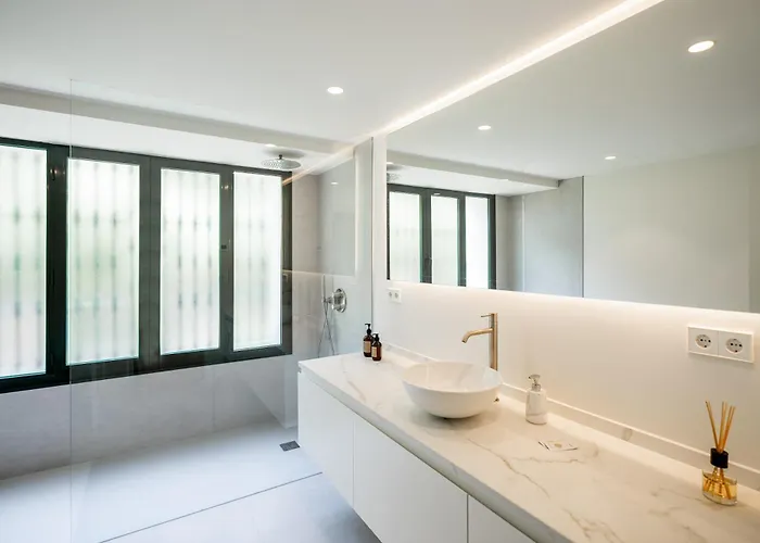 Shakira, Sierra Blanca, マルベーリャ