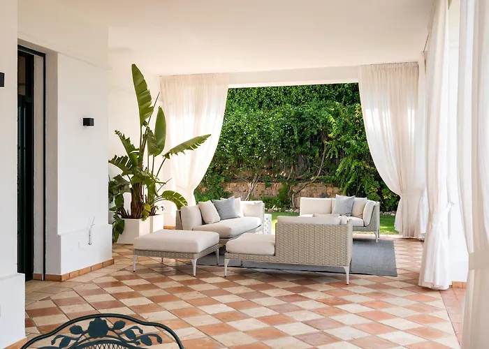 Shakira, Sierra Blanca, マルベーリャ