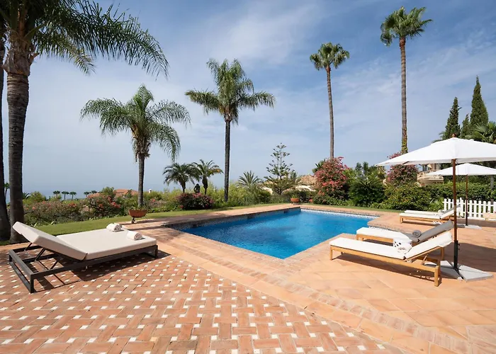 Shakira, Sierra Blanca, *