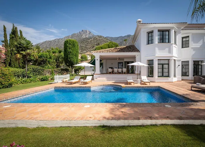 Villa Shakira, Sierra Blanca,