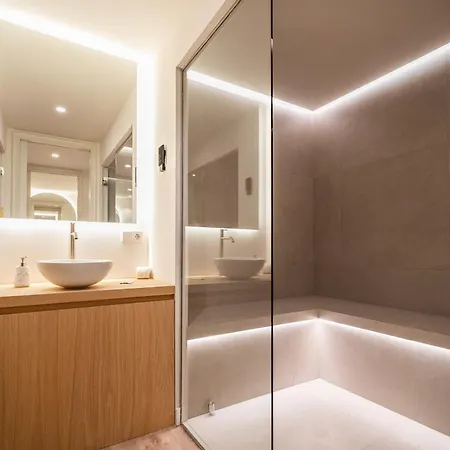 Shakira, Sierra Blanca, * מארבלה