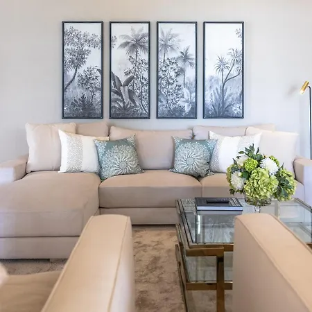 Shakira, Sierra Blanca, מארבלה