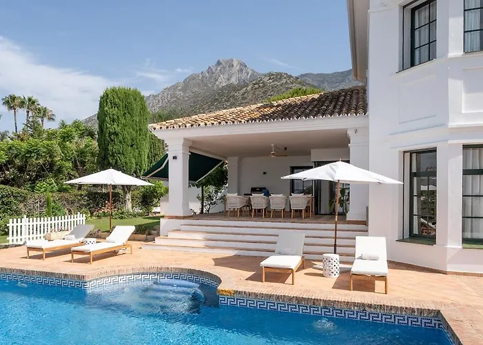 Villa Shakira, Sierra Blanca,